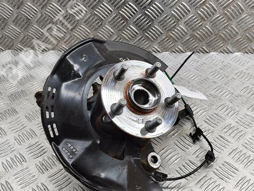 Used Right front steering knuckle TOYOTA YARIS (_P21_, _PA1_, _PH1_) 1.5 Hybrid (MXPH10, MXPH11) (116 hp) 28558786