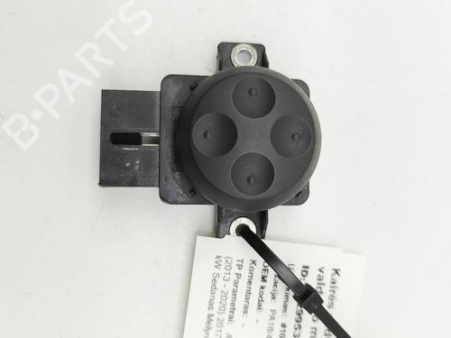 switch-audi-a3-limousine-8vs-8vm-2013-2014-2015-2016-2017-2018-2019-2020-2021-33377273 main image