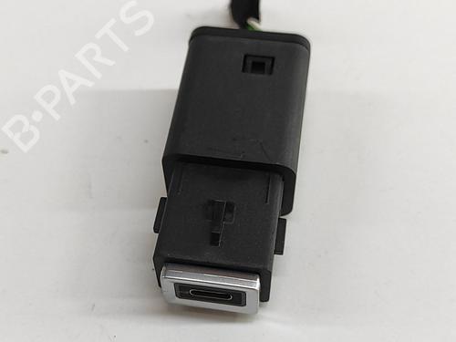Used Electronic module PEUGEOT 5008 III e-210 (213 hp) 28045836