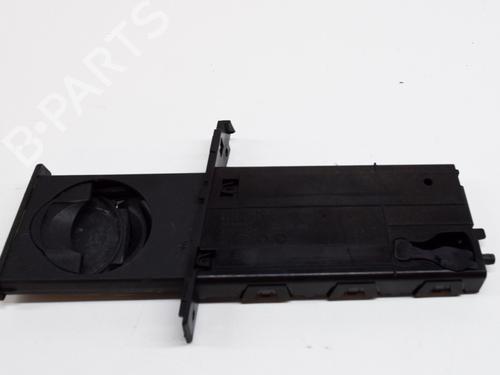 Koppholder/Gjenstandsholder BMW 3 (E90) 320 i (170 hp) 14642972