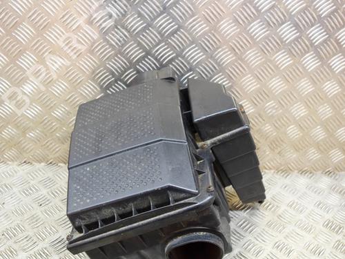 Used Air filter box LAND ROVER DISCOVERY III (L319) 2.7 TD 4x4 (190 hp) 10073258