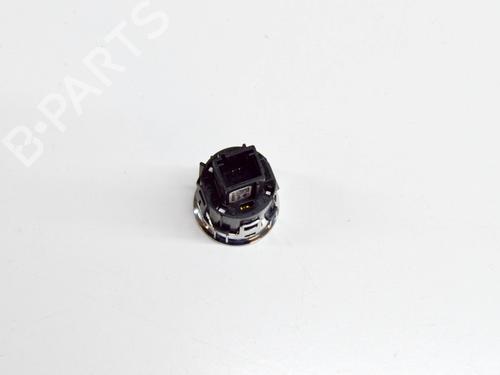 Switch PEUGEOT 2008 II (UD_, US_, UY_, UJ_, UR_, UC_) 1.2 PureTech 100 (USHNK) | BP11042013I30 