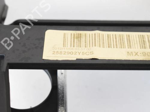 Other VOLVO V40 Hatchback (525) D2 | BP30211748O1