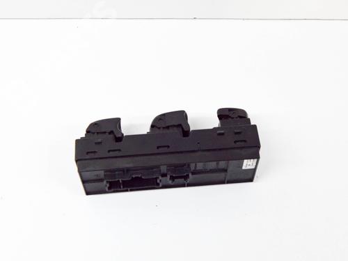 Right front window switch NISSAN JUKE (F15) 1.5 dCi | BP10992236I26 