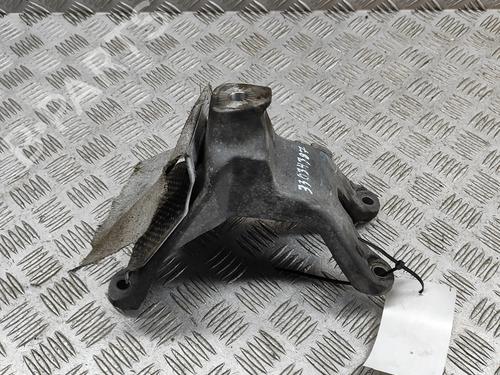 Used Engine mount AUDI A4 B8 Avant (8K5) 2.0 TFSI (180 hp) 31528593