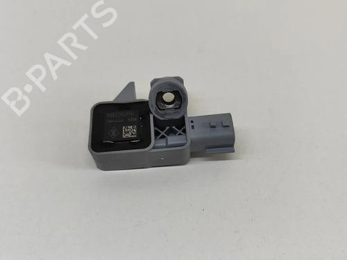 Used Electronic sensor RENAULT ZOE (BFM_) ZOE (92 hp) 19076434