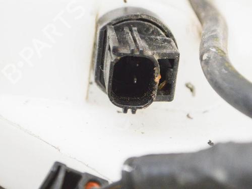 Windscreen washer tank VOLVO C30 (533) D2 | BP6763472C113