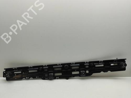 Kofangerbeslag bag BMW XM (G09) XM All-wheel Drive (653 hp) 32213868