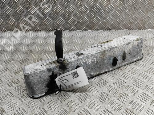 Used Valve cover LAND ROVER RANGE ROVER II (P38A) 4.6 4x4 (228 hp) 27787934