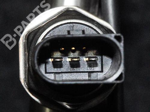 Injection rail MERCEDES-BENZ C-CLASS (W204) C 180 Kompressor (204.046) | BP8895580M98 