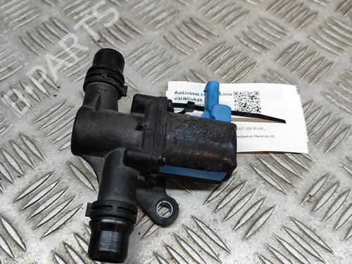 Used Auxiliary water pump Auxiliary water pump PEUGEOT 208 II (UB_, UP_, UW_, UJ_) e-208 (136 hp) 27765162 27765162
