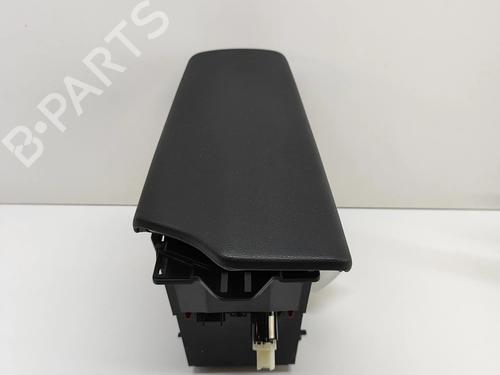 Used Armrest / Center console Armrest / Center console TOYOTA C-HR (_X2_, _H2_) Hybrid (MAXH20) (197 hp) 27780424 27780424