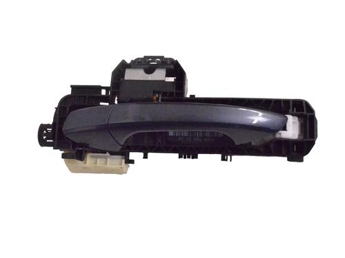 rear-left-exterior-door-handle-mercedes-benz-e-class-w212-2009-2010-2011-2012-2013-2014-2015-2016-33355670 main image