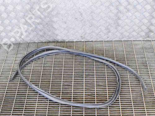 Used Rubber door seal MITSUBISHI L200 / TRITON (KJ_, KK_, KL_) 2.4 DI-D 4WD (KJ0T) (154 hp) 14613219