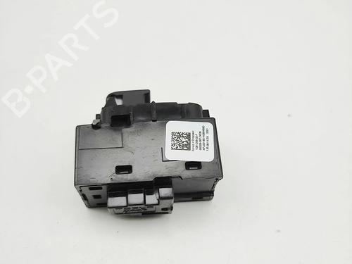 Left front window switch TESLA MODEL Y (5YJY) Long Range All-wheel Drive | BP39073252I27 - Image 5