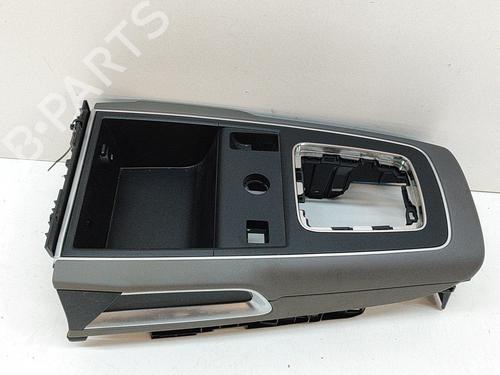 Used Middle console CITROËN C5 AIRCROSS (A_) 1.5 BlueHDi 130 (ACYHZJ, ACYHZR) (131 hp) 28590013