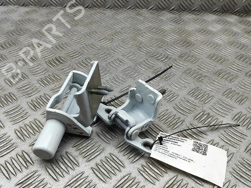 Dørhængsel/Dørbegrænser Dørhængsel/Dørbegrænser RENAULT ZOE (BFM_) ZOE (BFMD) (109 hp) 34282570 34282570