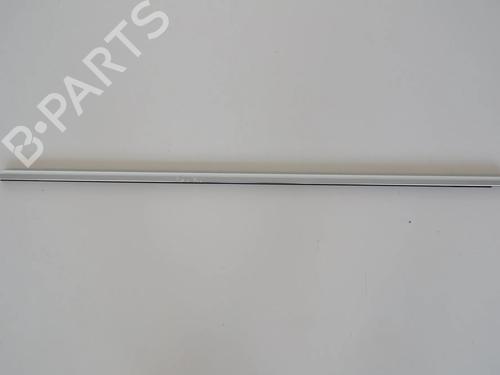 Dørliste Dørliste VW TOUAREG (7LA, 7L6, 7L7) 2.5 R5 TDI (174 hp) 30283219 30283219