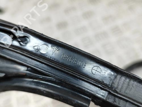 Gummiliste TESLA MODEL Y (5YJY) EV Performance All-wheel Drive | BP32754404C142 - Image 6