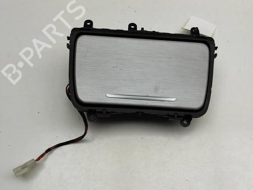 Used Cup/Object holder BMW 5 Touring (F11) M 550 d xDrive (381 hp) 30004949