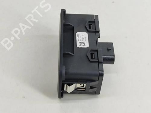 switch-volvo-xc40-536-2017-33368879 main image