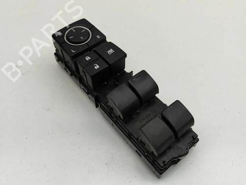 Used Right front window switch LEXUS IS III (_E3_) 300h (AVE30_, AVE30R) (220 hp) 28433947