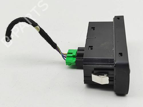 Switch VOLVO XC40 (536) T3 | BP30257656I30