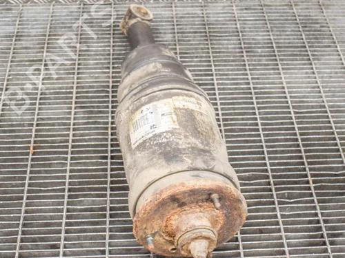 Left rear shock absorber LAND ROVER DISCOVERY IV (L319) 3.0 TD 4x4 | BP6757363M18