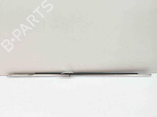 Used Door moulding trim MERCEDES-BENZ GLB (X247) GLB 200 Mild-Hybrid (247.687) (163 hp) 29373272