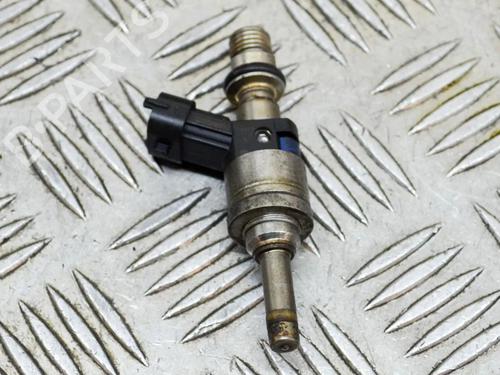 Used Injector Injector PORSCHE PANAMERA (970) 3.6 (300 hp) 8412351 8412351