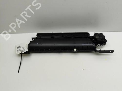 air-vent-tesla-model-y-5yjy-2019-27789766 main image