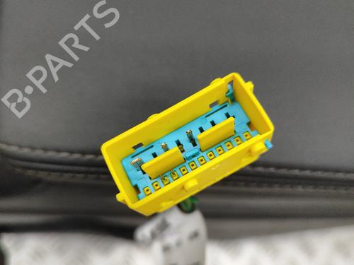 Middle console PEUGEOT 3008 II SUV (MC_, MR_, MJ_, M4_) Hybrid 180 (M4DGLU) | BP30178126I22