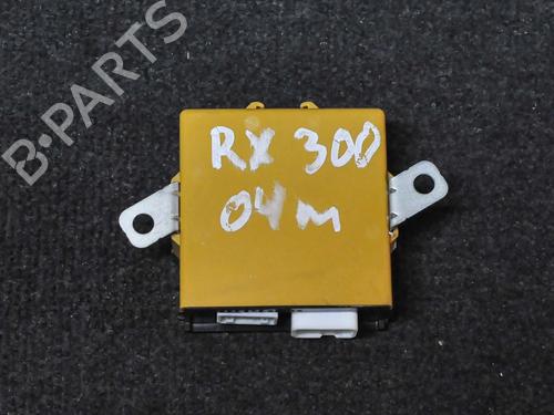 Used Electronic module LEXUS RX (_U3_) 300 (MCU35_, MCU35R) (204 hp) 6715409
