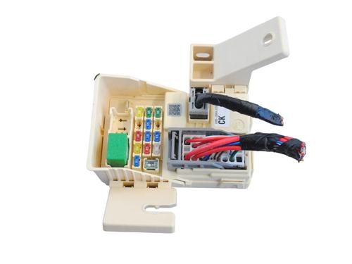 Used Fuse box KIA STINGER (CK) 3.3 T-GDi (370 hp) 30251362