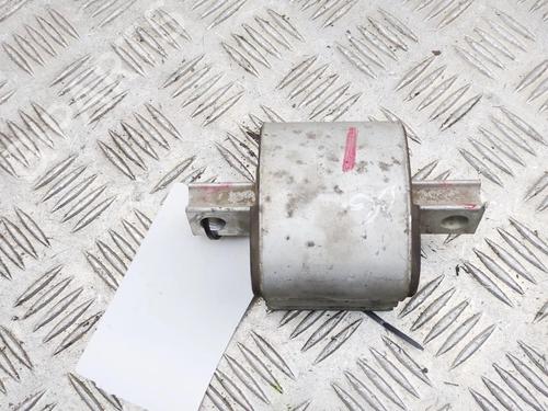 Used Gearbox mount Gearbox mount MERCEDES-BENZ C-CLASS (W205) C 200 BlueTEC / d (205.037) (136 hp) 39989898 39989898