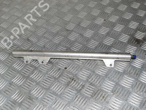 Used Injection rail VOLVO V70 II (285) 2.5 T (209 hp) 6721433