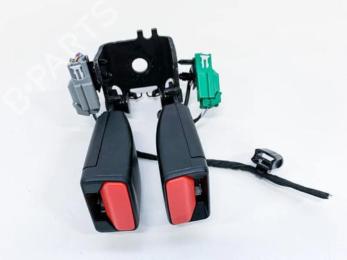 seat-buckle-volvo-v90-ii-cross-country-236-2016-27747629 main image