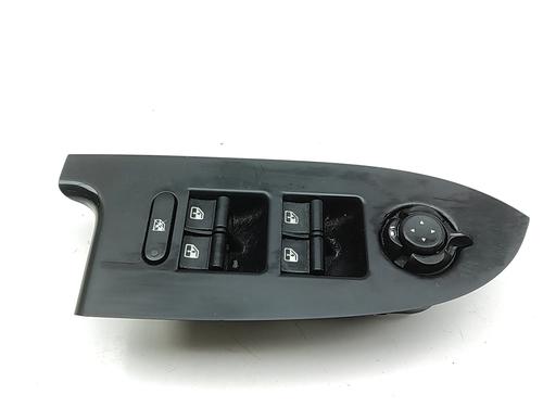 Used Right front window switch ALFA ROMEO GIULIETTA (940_) 1.6 JTDM (940FYB11, 940FYB1A, 940FYF11, 940FYF1A) (120 hp) 30621449
