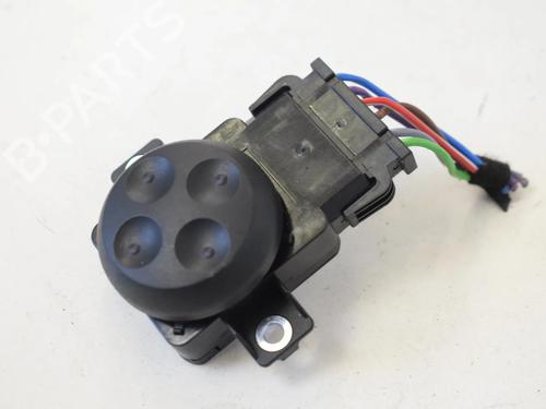 Used Switch Switch SKODA SUPERB II (3T4) 2.0 TDI (170 hp) 33338846 33338846