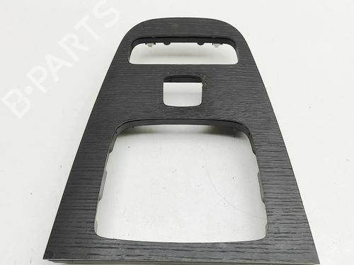 Console centrale Console centrale MERCEDES-BENZ GLE (V167) GLE 300 d 4-matic (167.109) (269 hp) 35983490 35983490