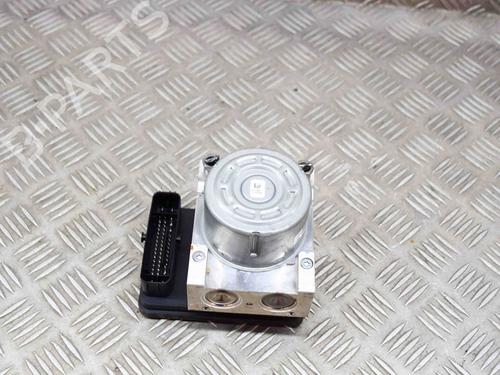 Used ABS pump JAGUAR E-PACE (X540) 2.0 D150 (150 hp) 10526734
