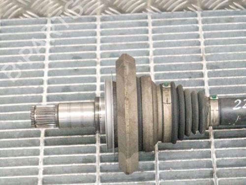 Left rear driveshaft MERCEDES-BENZ C-CLASS (W205) C 220 BlueTEC / d (205.003) | BP6744225M40 