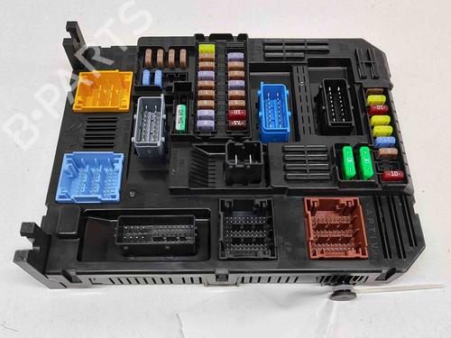 Used Fuse box OPEL CROSSLAND X / CROSSLAND (P17, P2QO) 1.2 (75) (82 hp) 28553735