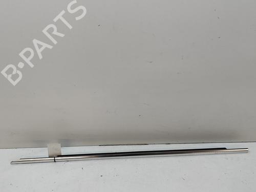 Used Door moulding trim MERCEDES-BENZ EQB (X243) EQB 350 4-matic (243.612) (292 hp) 28554365