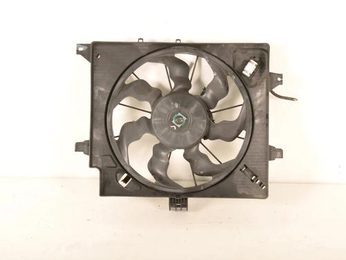Used Radiator fan HYUNDAI i30 Estate (GD) 1.6 CRDi (136 hp) 30207252