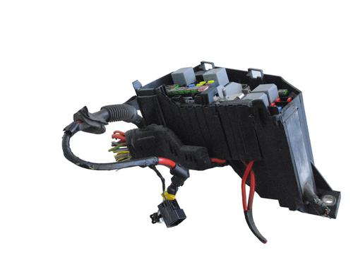 Fuse box JAGUAR E-PACE (X540) 2.0 P200 AWD | BP30826771E1 - Image 2