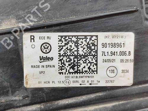 Right headlight VW TRANSPORTER T6 Van (SGA, SGH, SHA, SHH) 2.0 TDI | BP29510738C29 