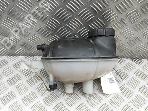 Used Expansion tank MERCEDES-BENZ C-CLASS Convertible (A205) C 220 d (205.404) (170 hp) 29542926