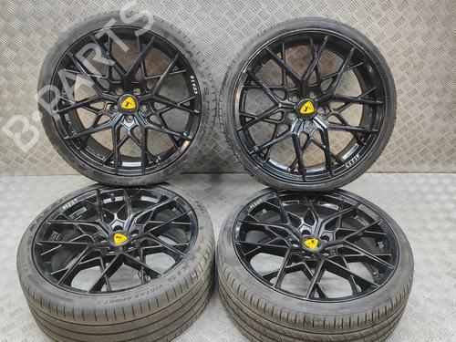 flgst-volvo-v40-hatchback-525-2012-2013-2014-2015-2016-2017-2018-2019-38267744 main image