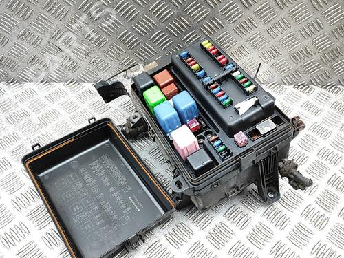 Used Fuse box Fuse box TOYOTA LAND CRUISER 100 (_J1_) 4.2 TD (HDJ100_, HDJ100) (204 hp) 37996403 37996403